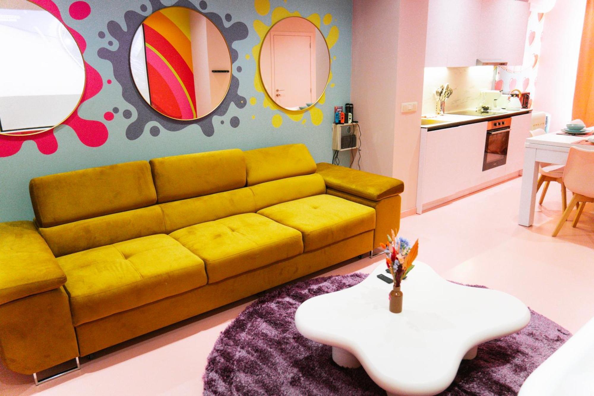 Capsule Girl Power Spa - Balneo - Sauna - Karaoke - Billard - 2 Chambres Charleroi Buitenkant foto