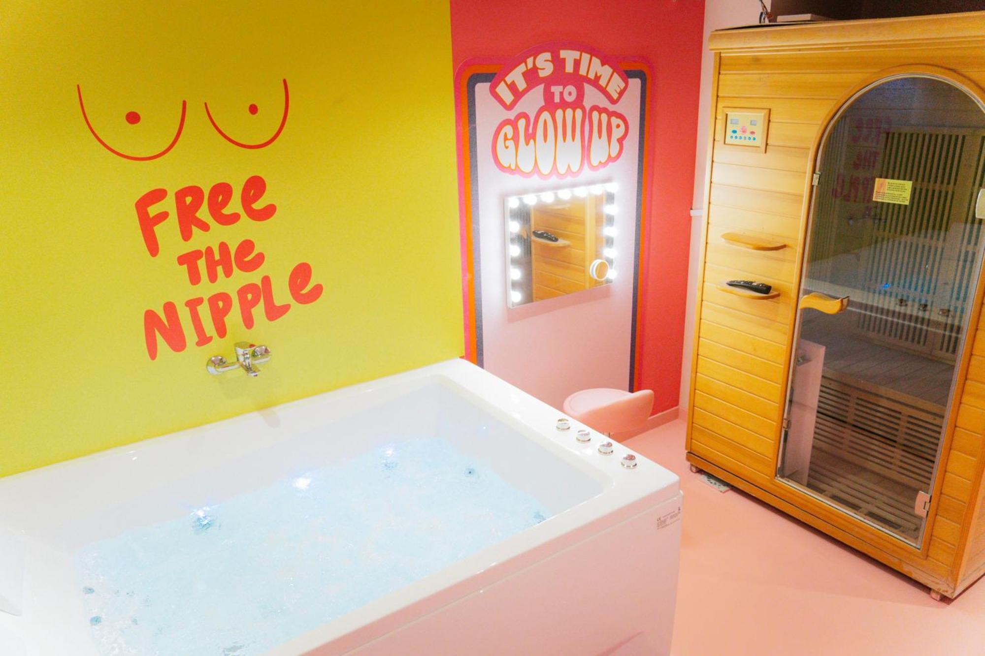 Capsule Girl Power Spa - Balneo - Sauna - Karaoke - Billard - 2 Chambres Charleroi Buitenkant foto