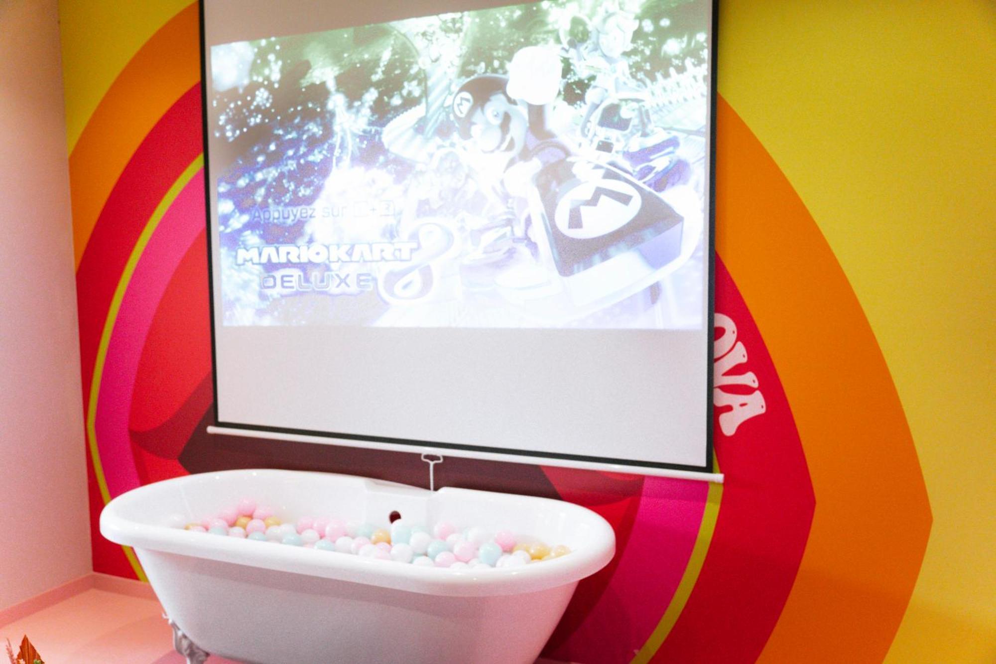 Capsule Girl Power Spa - Balneo - Sauna - Karaoke - Billard - 2 Chambres Charleroi Buitenkant foto